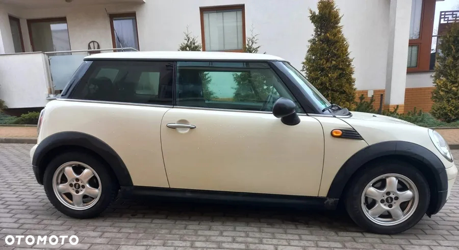 MINI Cooper Standard - 6