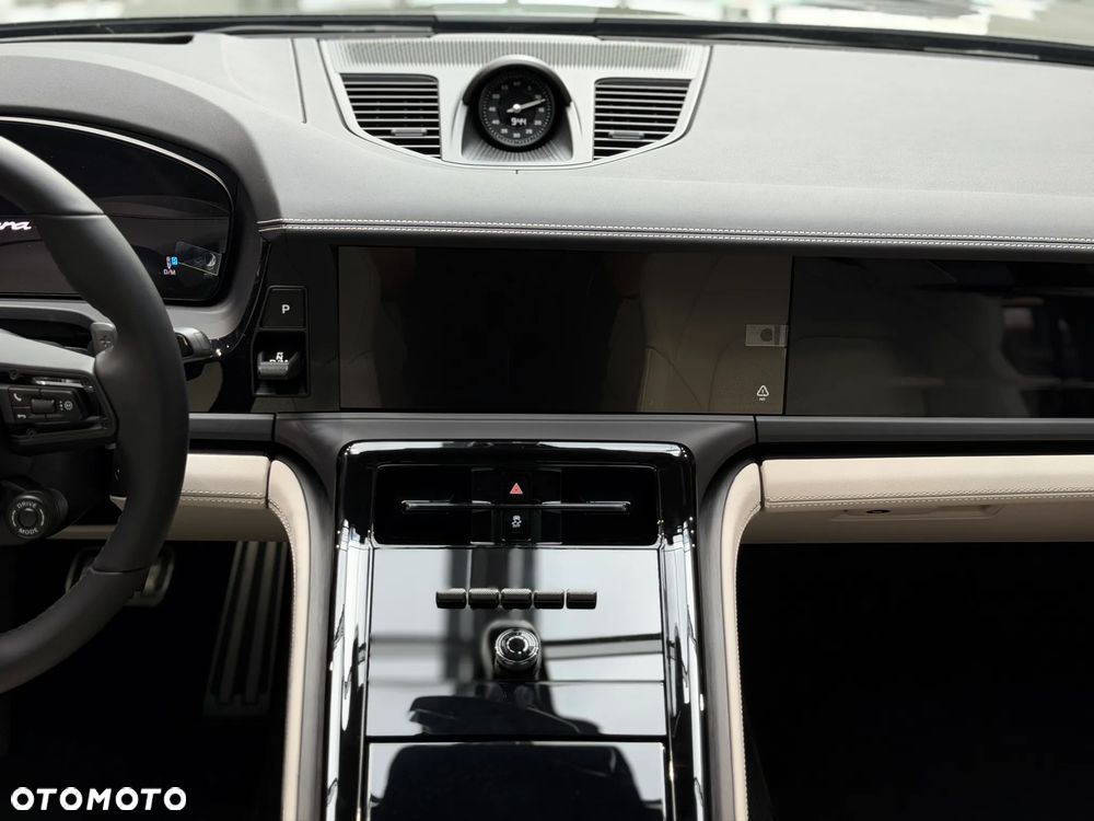 Porsche Panamera 4S E-Hybrid PHEV - 23