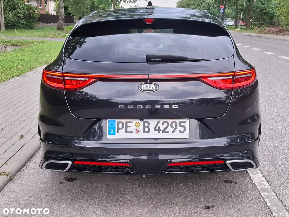 Kia ProCeed 1.5 T-GDI DCT7 OPF GT LINE - 6