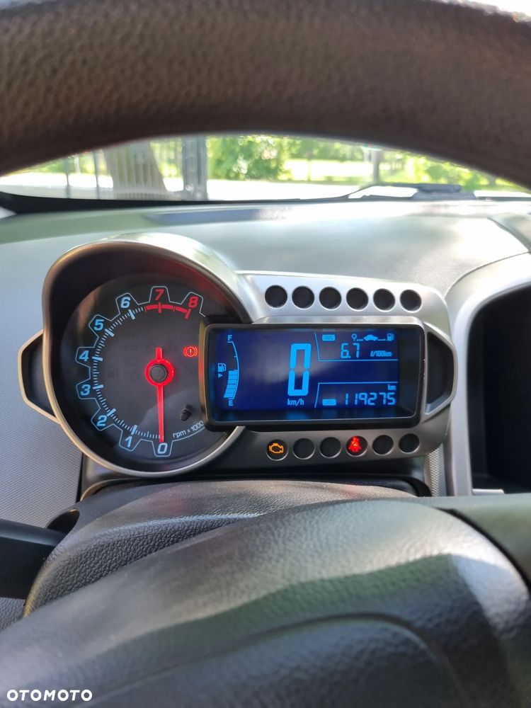 Chevrolet Aveo 1.2 LS - 4