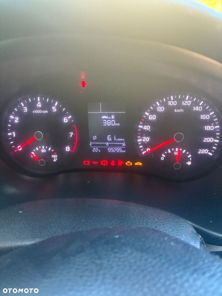 Kia Rio 1.2 L - 2