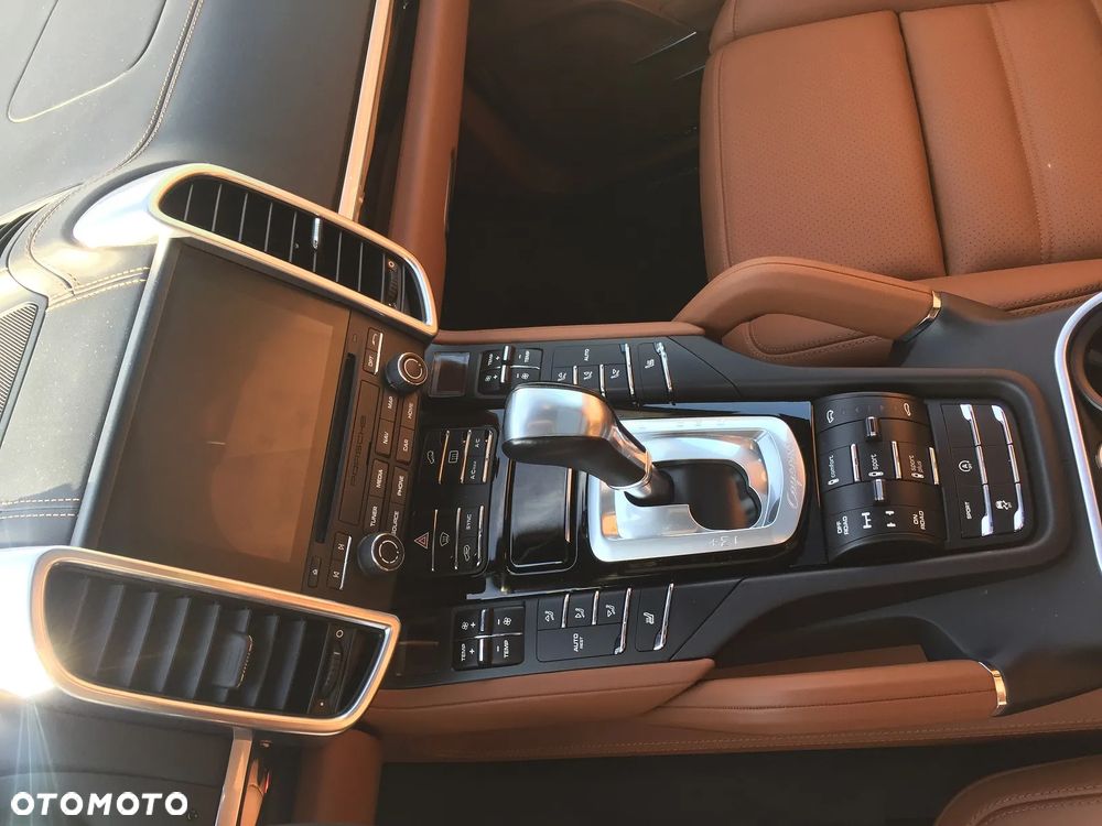 Porsche Cayenne Diesel Platinum Edition - 13
