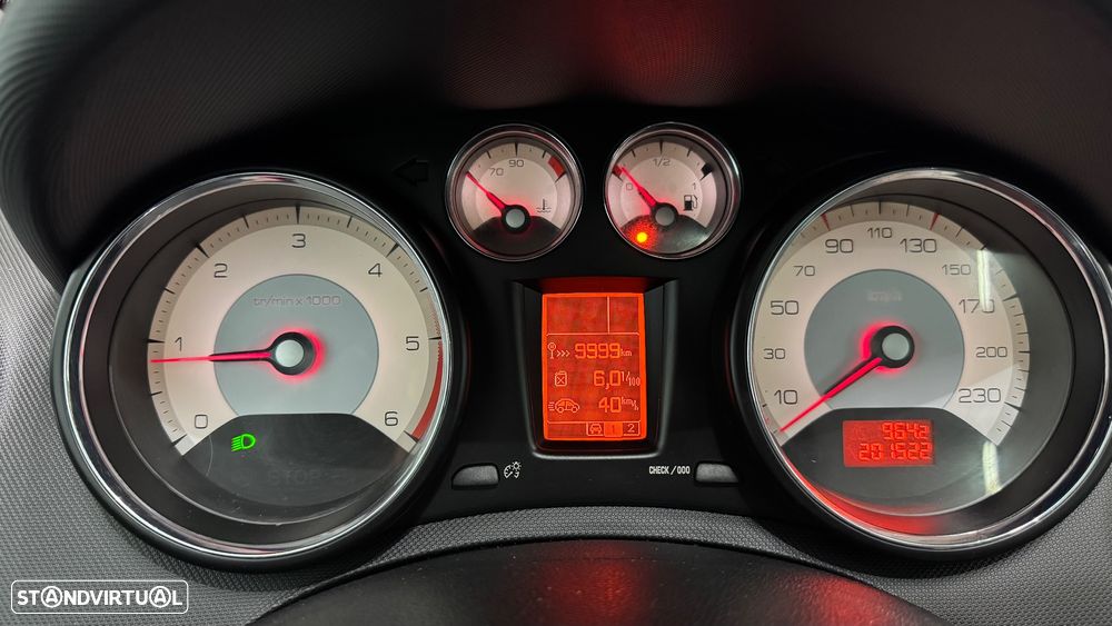 Peugeot 308 SW 1.6 HDi Sport CVM6 - 22