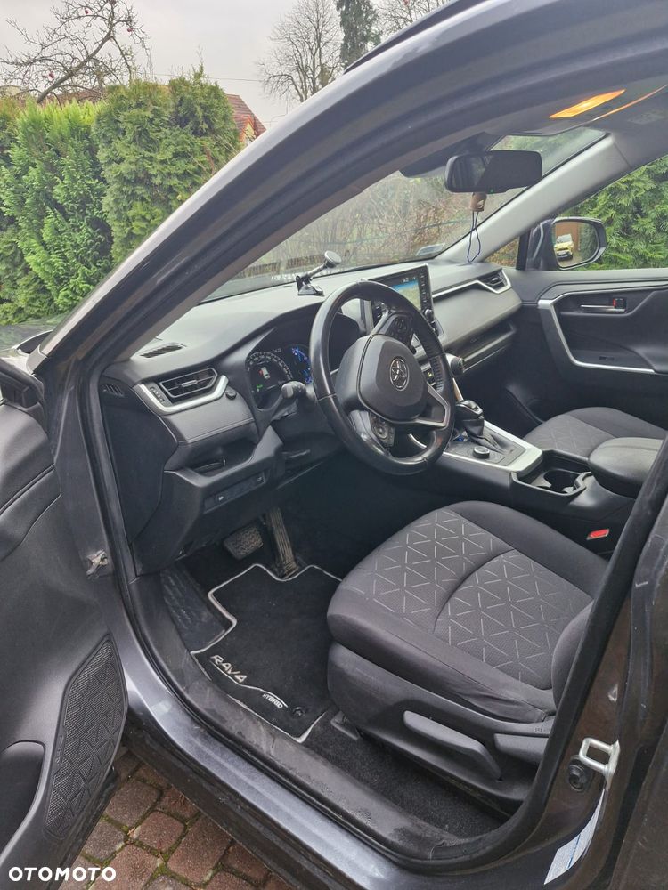 Toyota RAV4 - 4