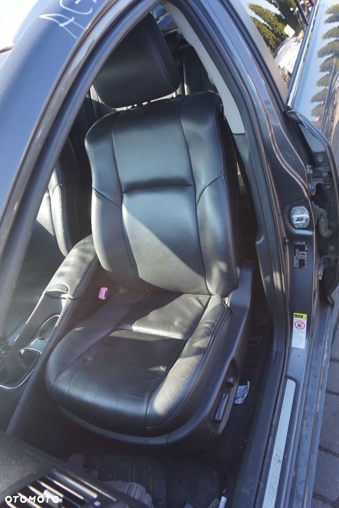 FOTELE FOTEL PRZEDNI LEWY PRAWY KANAPA WNĘTRZE AVENSIS III T27 PH1 KOMBI CZARNA SKÓRA GRZANE EL UK PAMIĘĆ TOYOTA 2009-2011 - 4