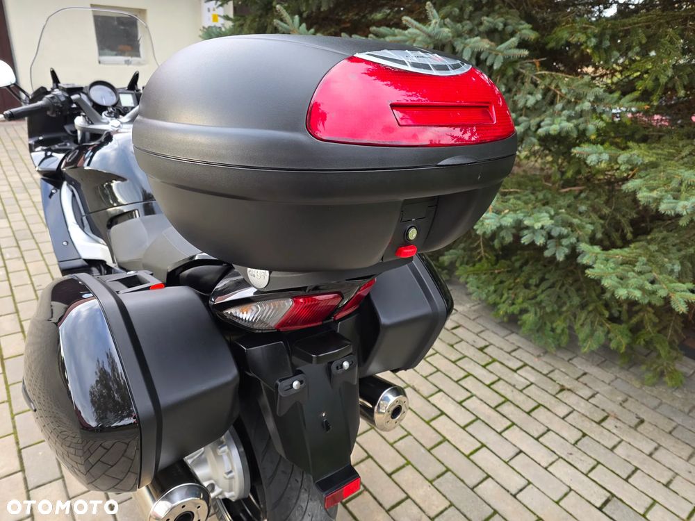 Yamaha FJR - 35