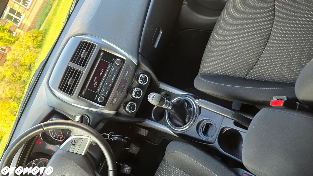 Mitsubishi ASX - 15
