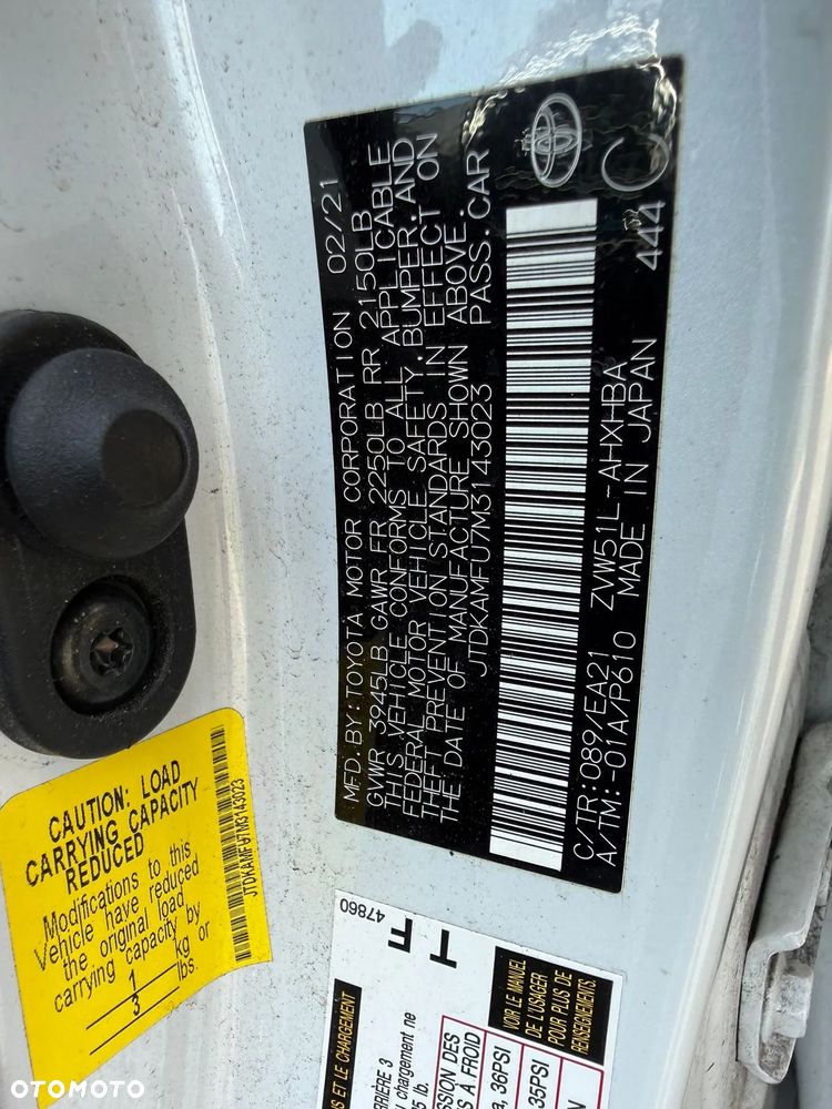 Toyota Prius 1.8 Hybrid Premium - 16