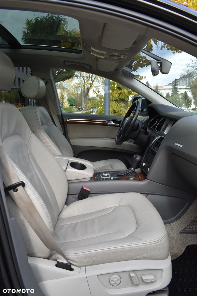 Audi Q7 - 9