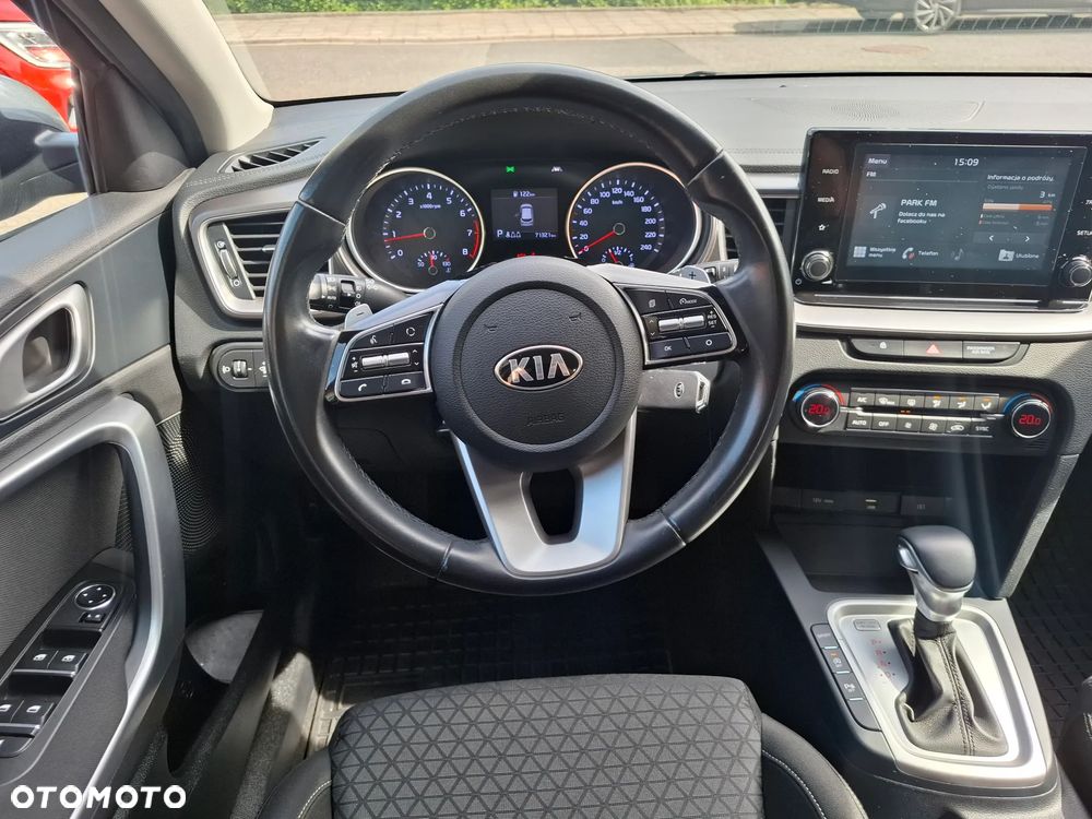 Kia Ceed 1.4 T-GDI M - 17