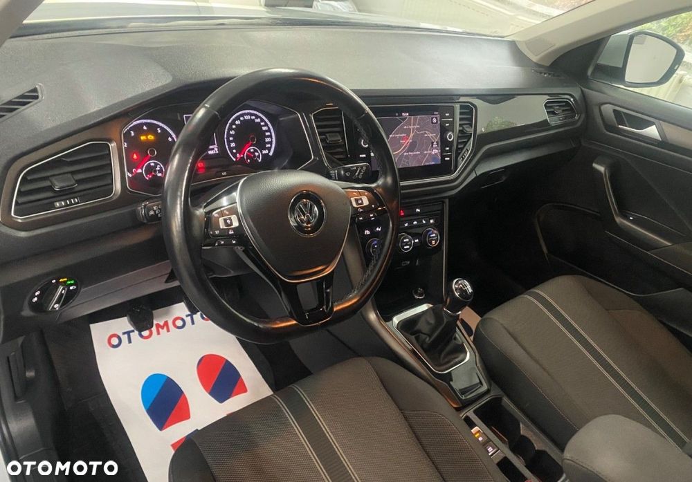 Volkswagen T-Roc - 10