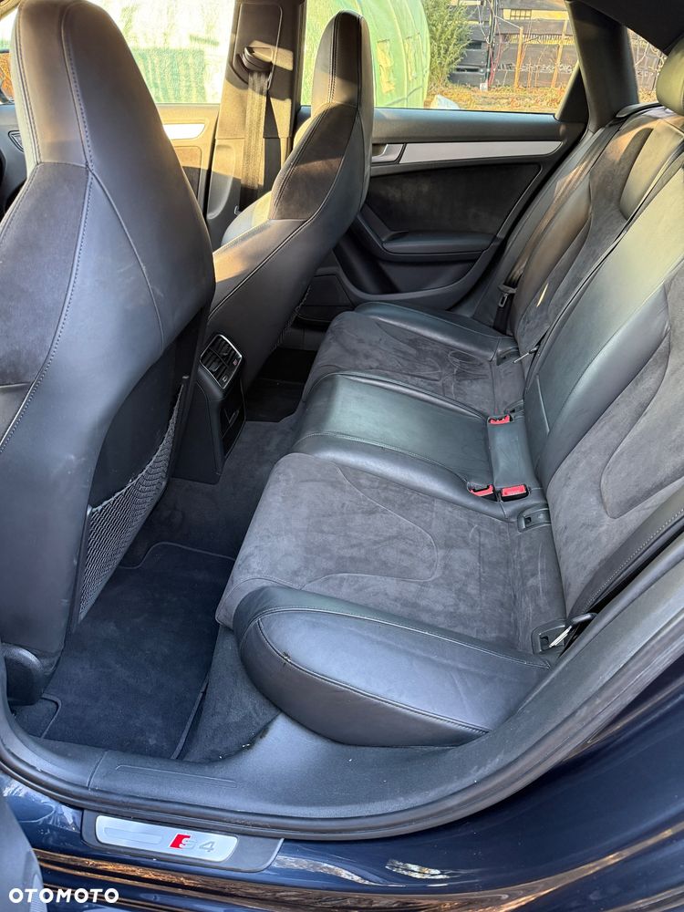 Audi S4 Limousine - 14