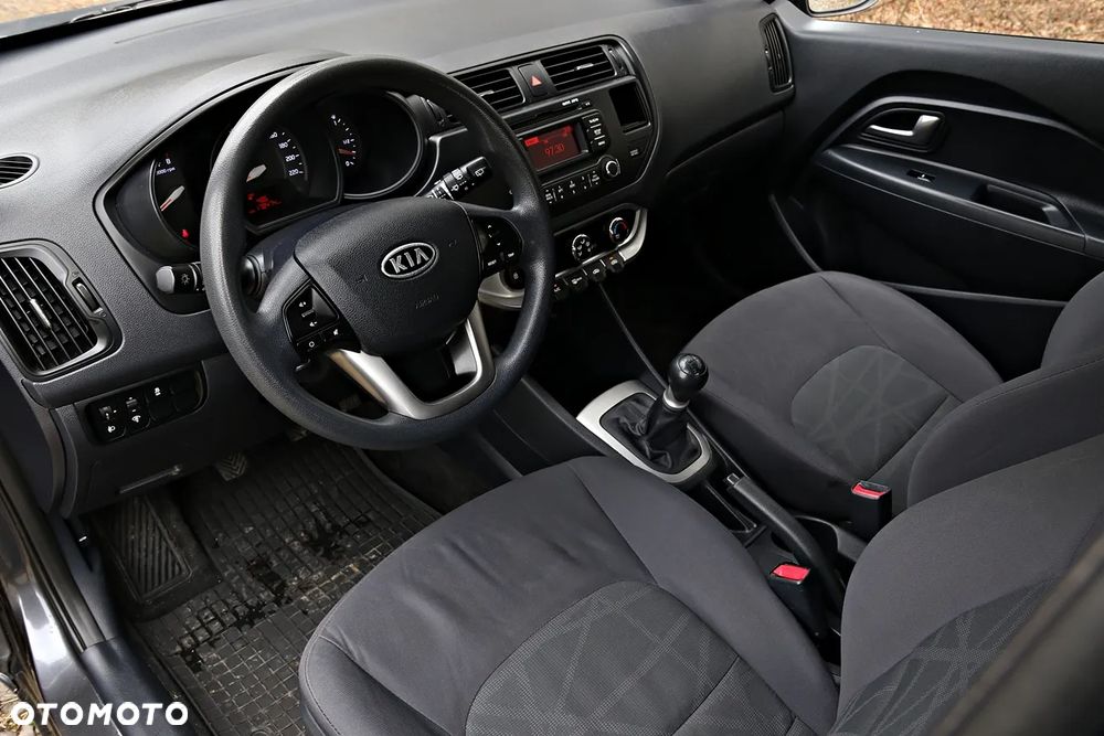 Kia Rio 1.2 Business Line - 6