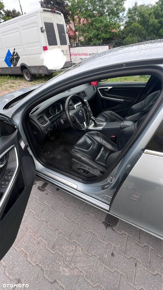 Volvo V60 - 11