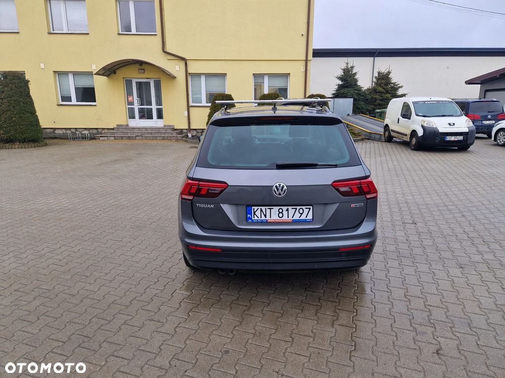 Volkswagen Tiguan - 4