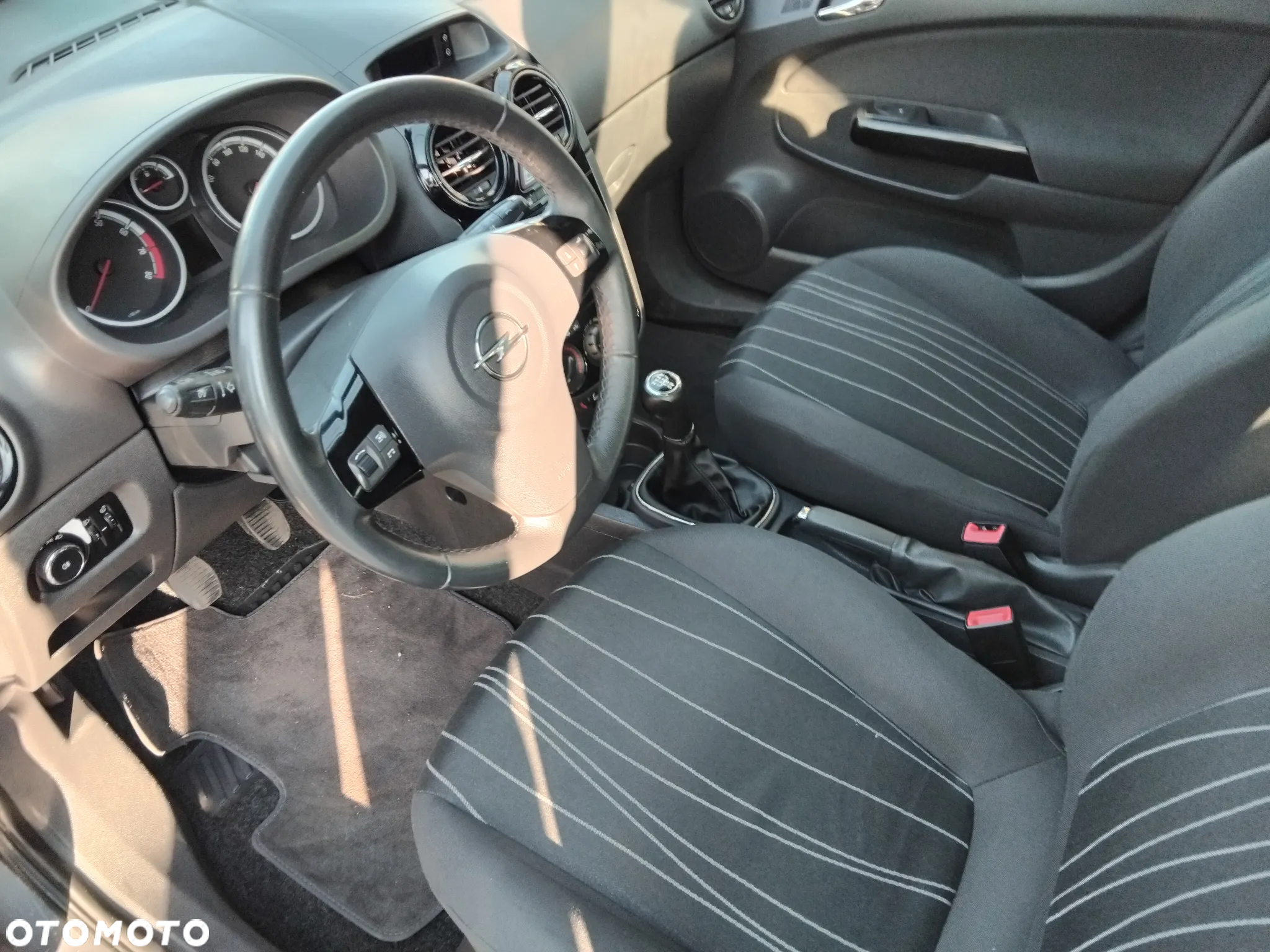 Opel Corsa 1.4 Color Edition - 22