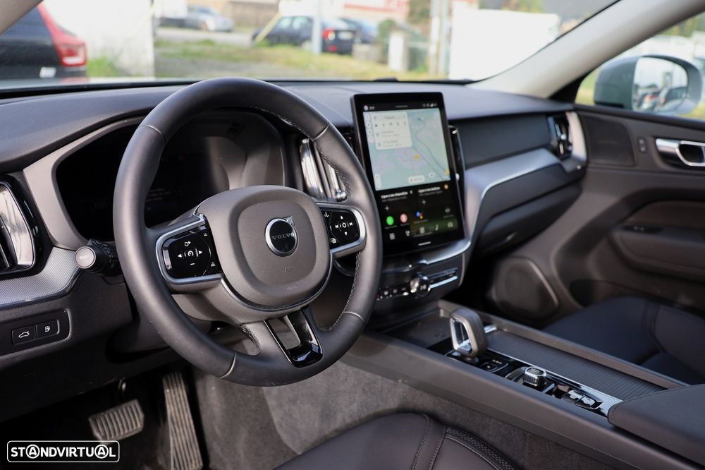 Volvo XC 60 2.0 T6 PHEV Core AWD - 13