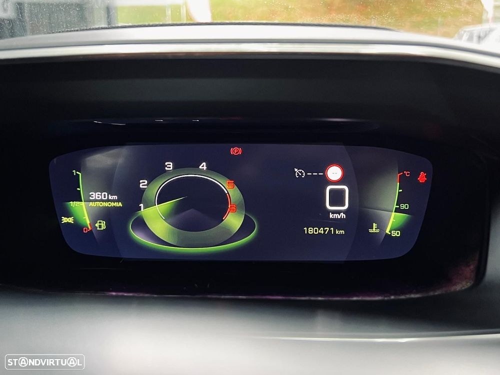 Peugeot 2008 1.5 BlueHDi Allure - 24