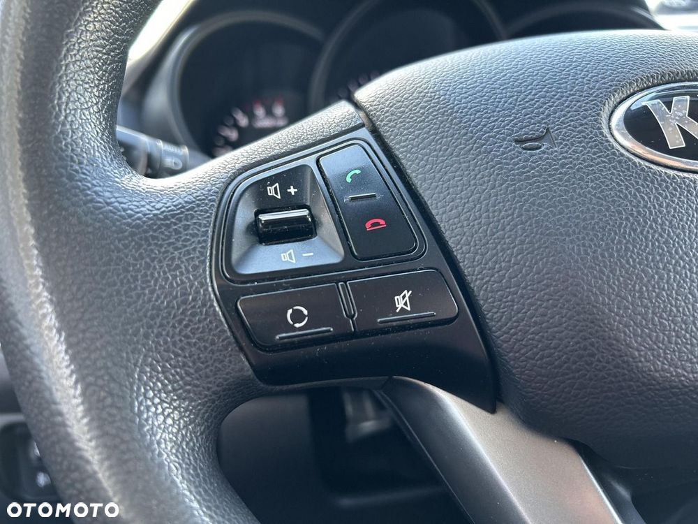 Kia Rio 1.4 crdi L - 11