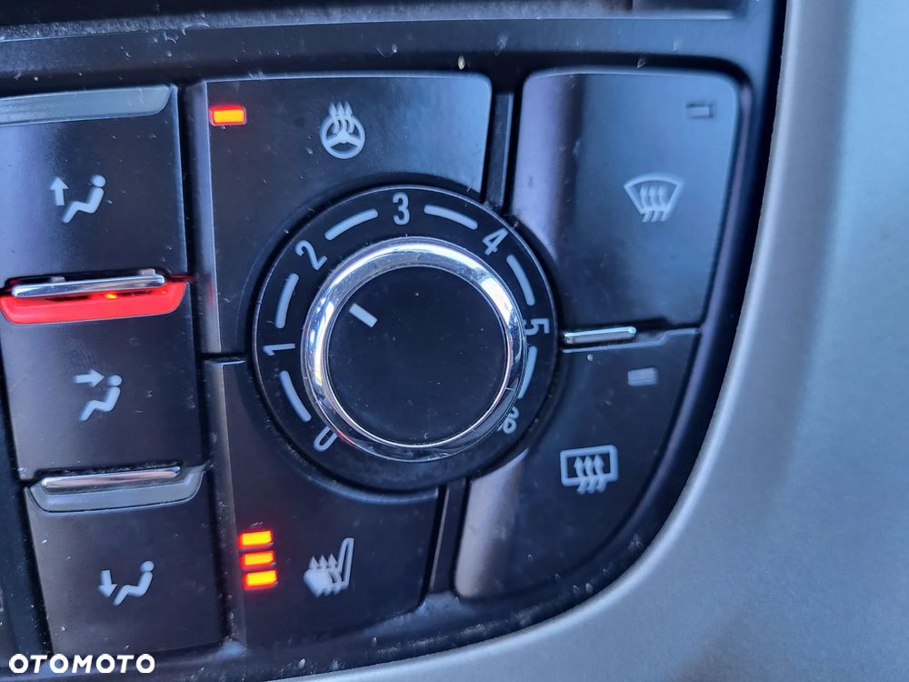 Opel Astra 1.4 Turbo - 19