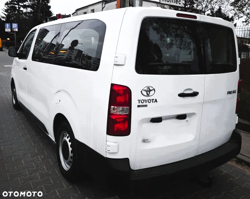 Toyota ProAce Kombi 1.5 D-4D Long 2,7t - 4