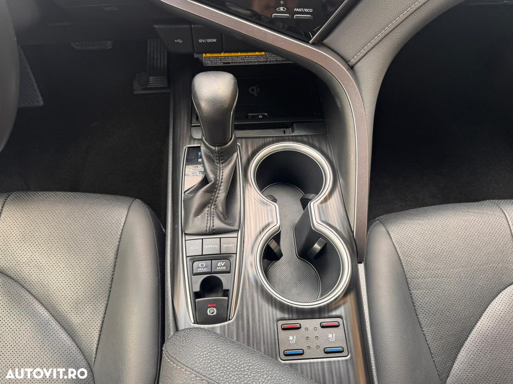 Toyota Camry 2.5 Exclusive - 19