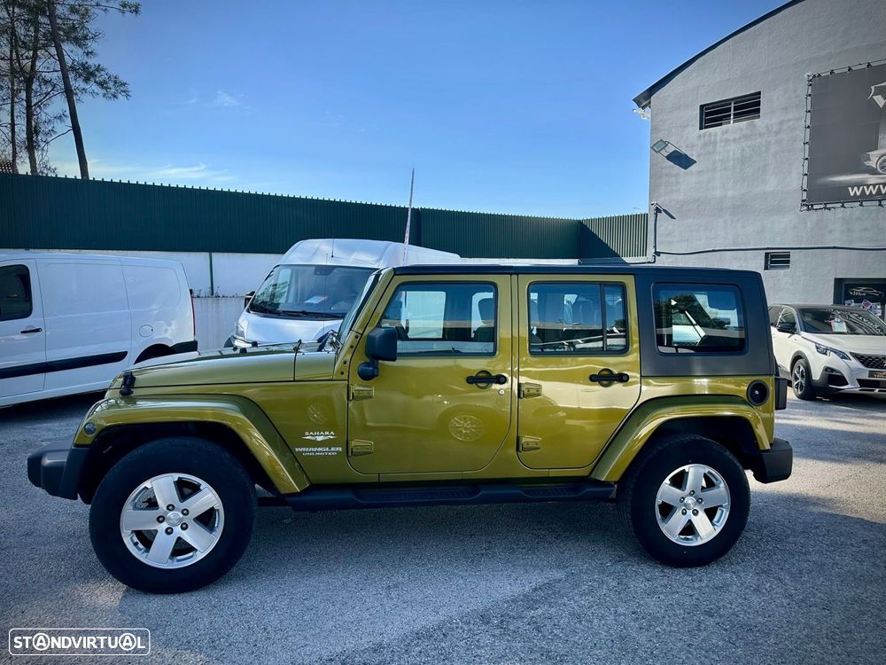 Jeep Wrangler Unlimited - 4