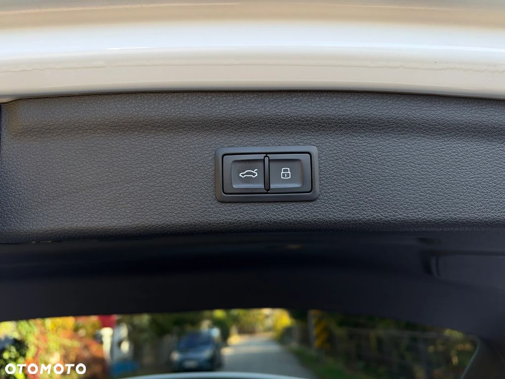 Audi Q3 35 TDI S tronic - 36