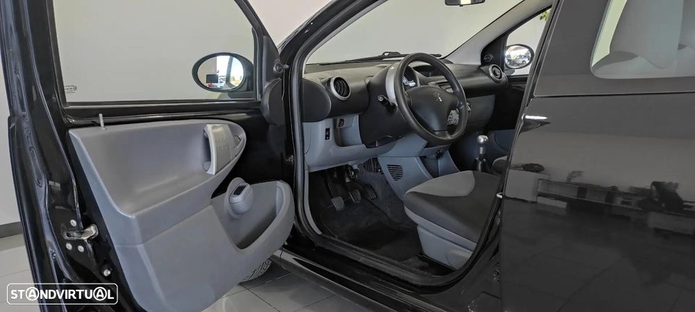 Peugeot 107 1.0 Urban - 16