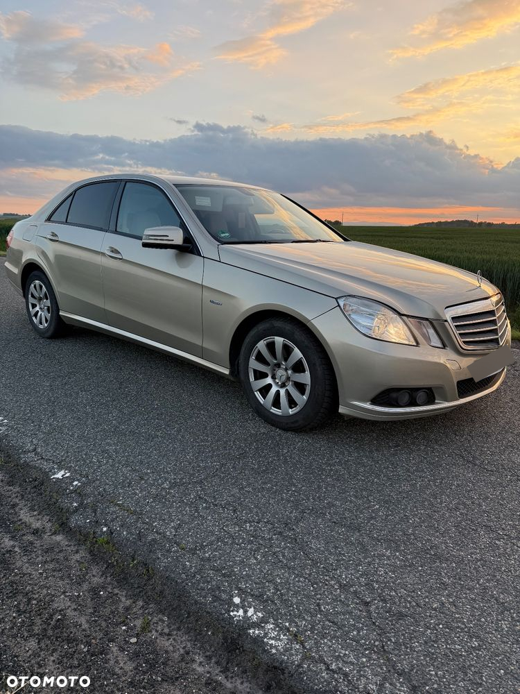 Mercedes-Benz Klasa E 220 CDI DPF BlueEFFICIENCY - 3
