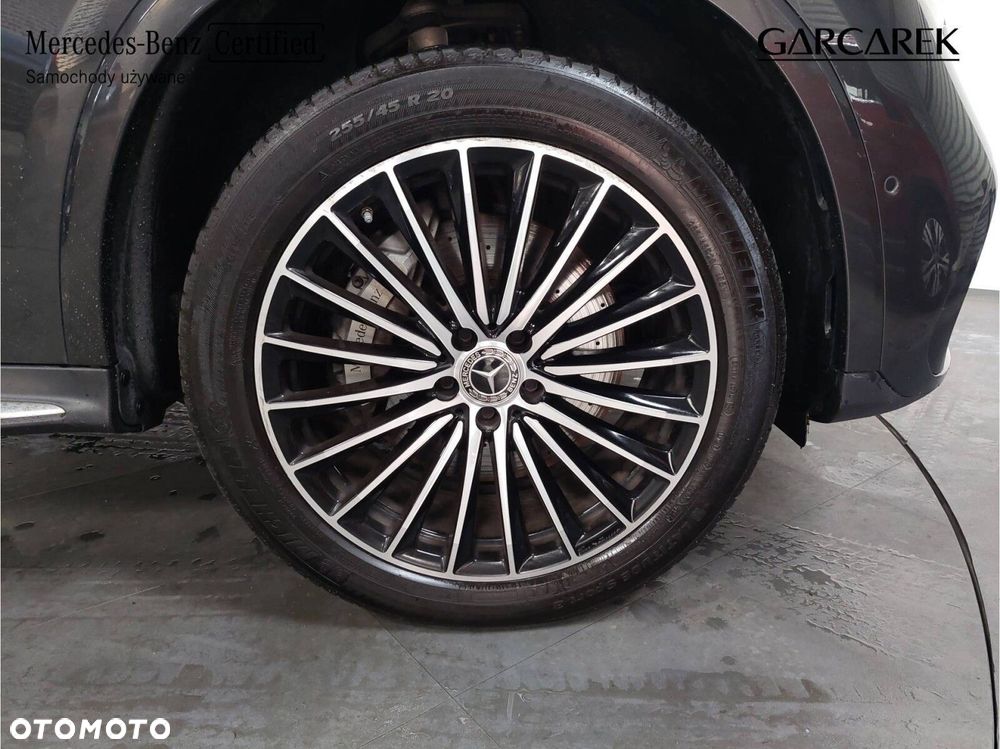 Mercedes-Benz GLC - 11