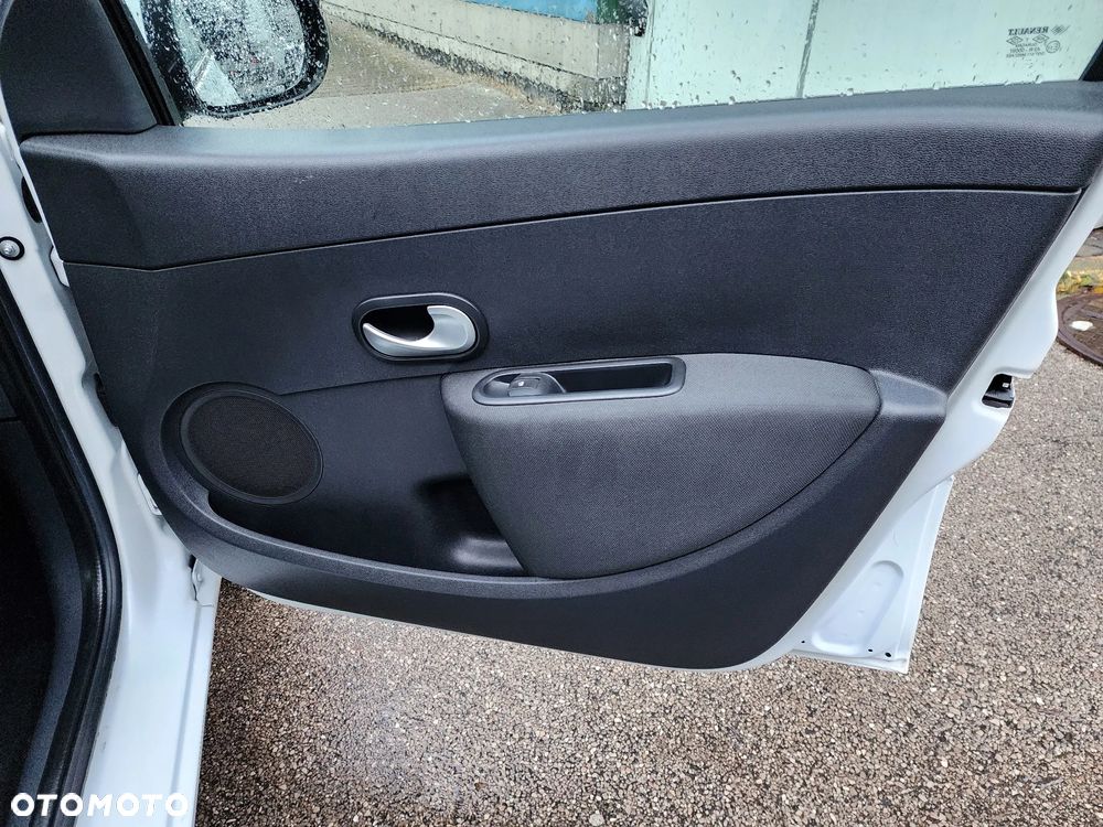 Renault Clio TCe 100 Grandtour Dynamique - 29