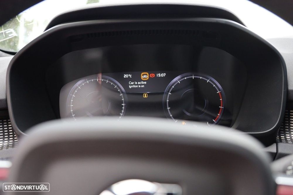 Volvo XC 40 1.5 T2 Plus Dark Auto - 26