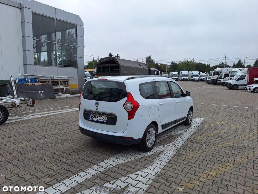 Dacia Lodgy 1.6 SCe Laureate S&S - 3