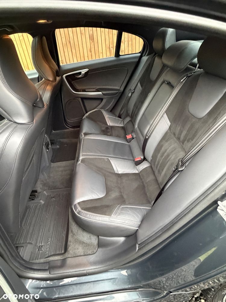 Volvo S60 D4 Geartronic Momentum - 18