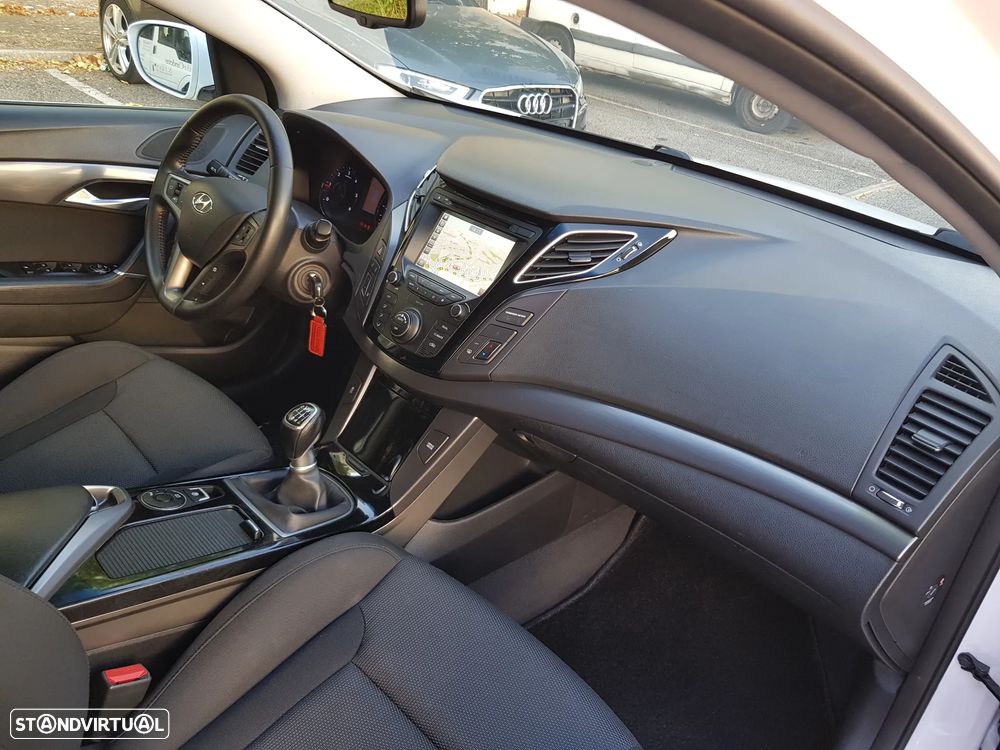 Hyundai i40 SW 1.7 CRDi Blue Comfort - 38