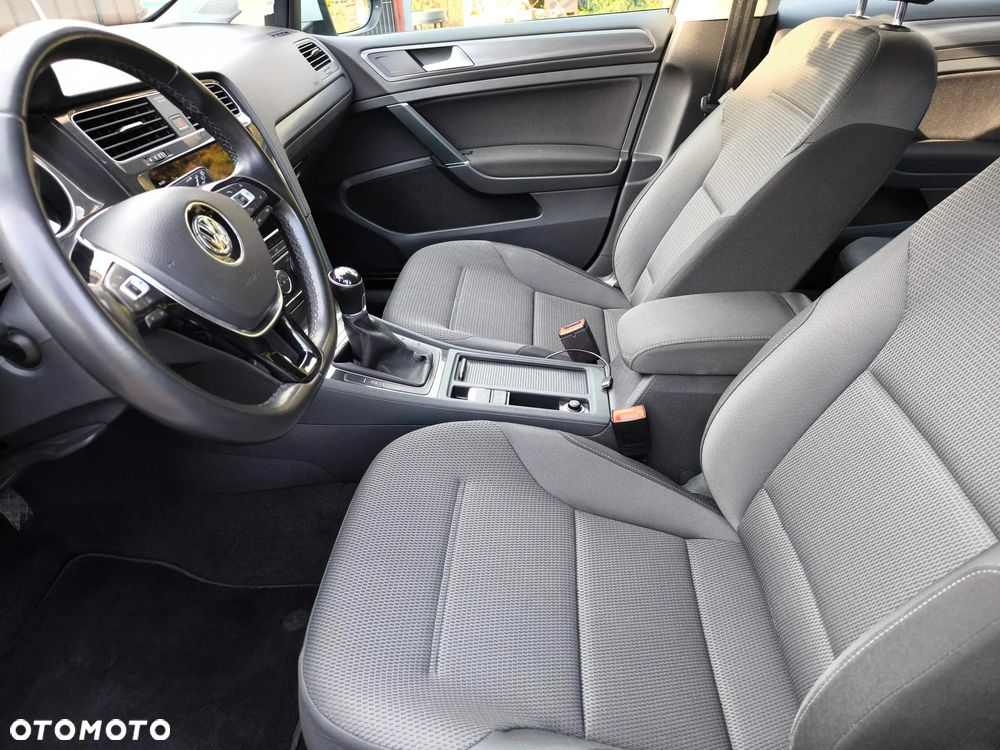 Volkswagen Golf 2.0 TDI (BlueMotion Technology) Comfortline - 22
