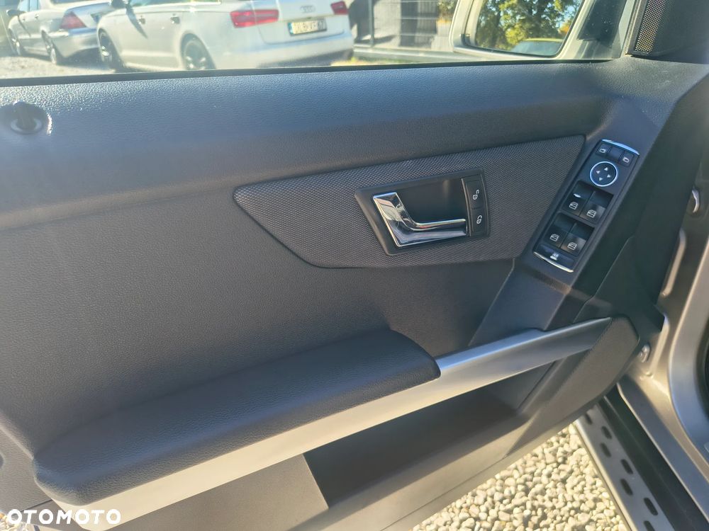 Mercedes-Benz GLK 320 CDI DPF 4Matic 7G-TRONIC Edition 1 - 10