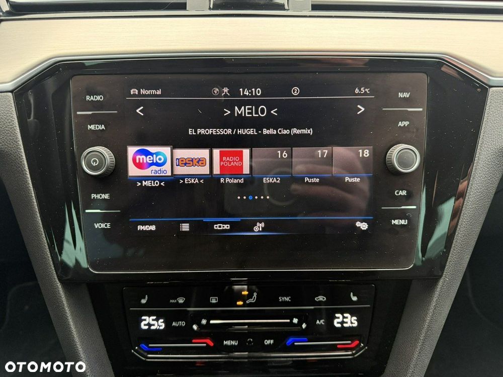 Volkswagen Passat - 26