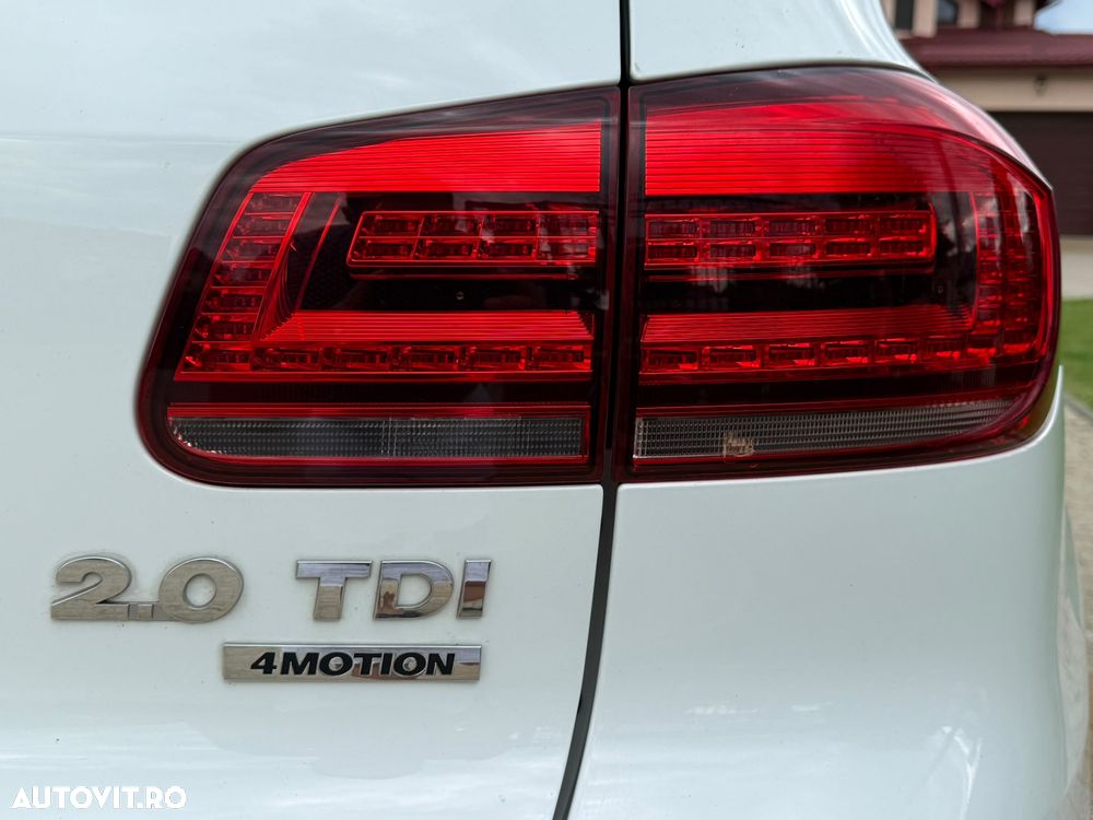 Volkswagen Tiguan 2.0 TDI DPF 4Motion BlueMotion Technology DSG Exclusive - 25