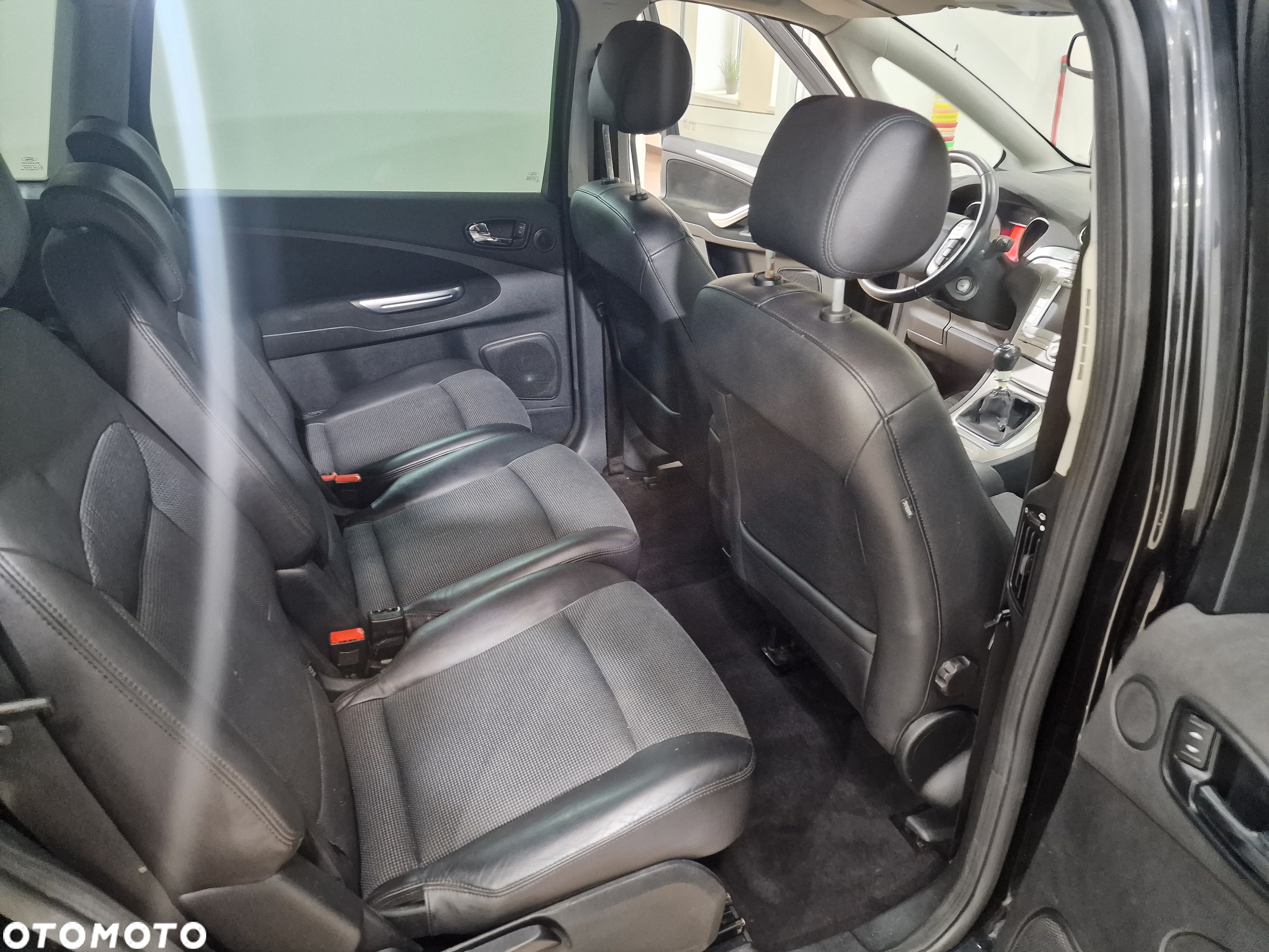 Ford S-Max 2.0 TDCi DPF Gold X - 24