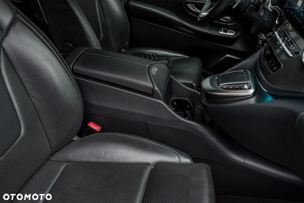 Mercedes-Benz Klasa V 300 d 9G-Tronic Exclusive (d³ugi) - 11