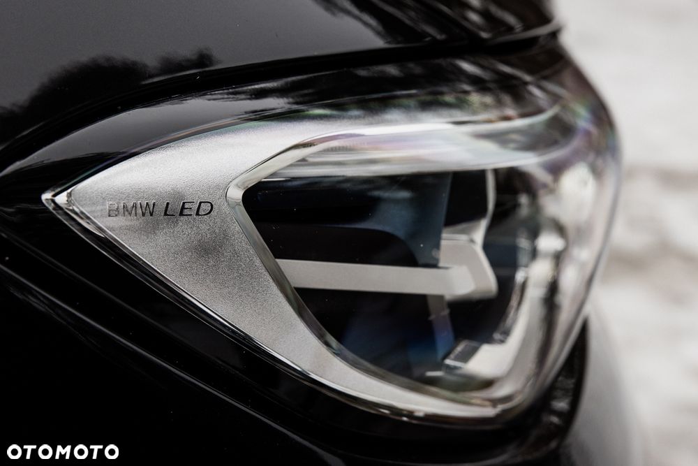 BMW Seria 3 330i Sport Line - 16