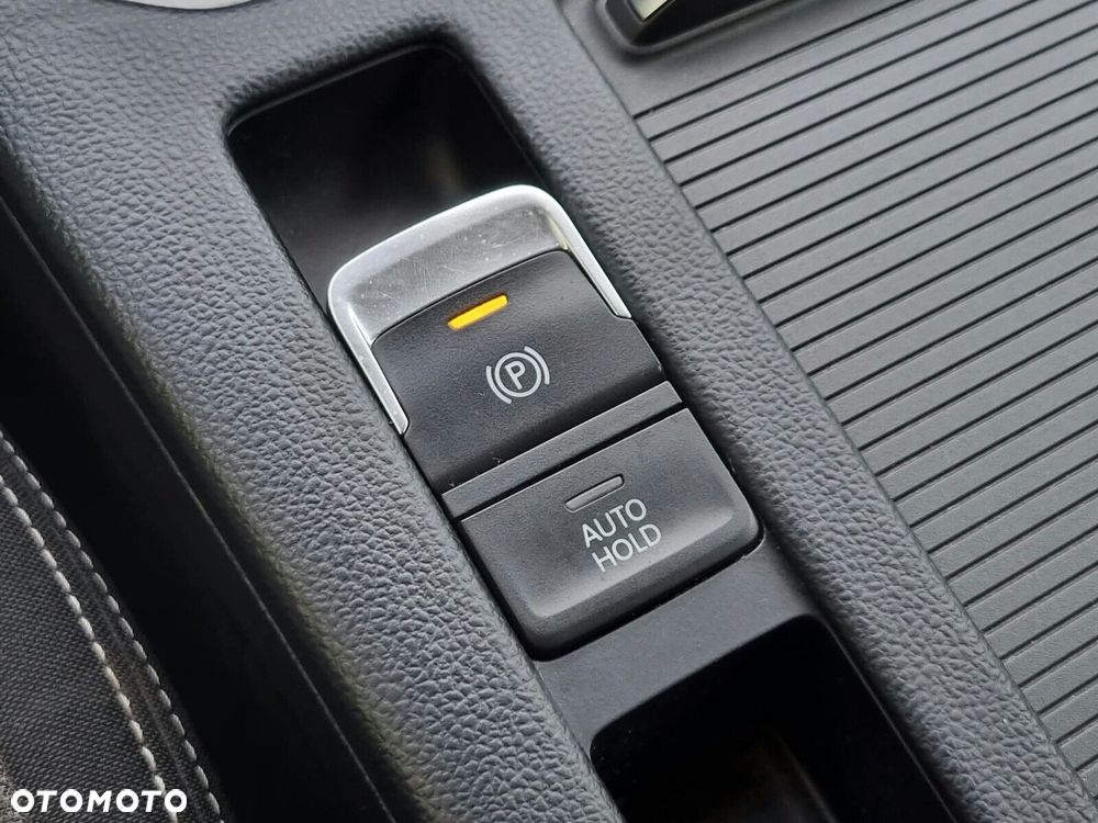 Volkswagen Passat Variant 1.5 TSI EVO Essence - 26