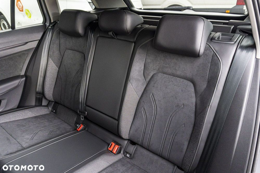 Volkswagen Golf - 16