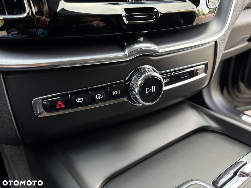 Volvo XC 60 D3 Momentum - 23