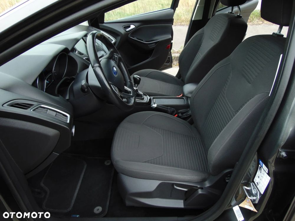 Ford Focus 1.5 TDCi DPF Start-Stopp-System Titanium - 11