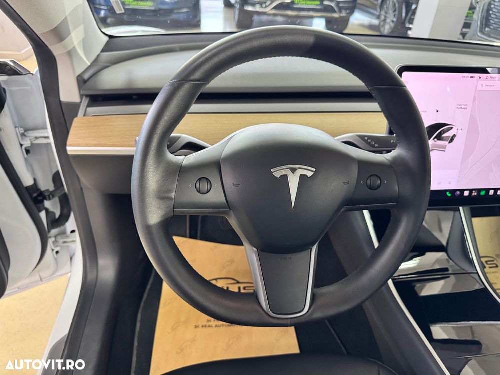 Tesla Model 3 Langstreckenbatterie Allradantrieb Dual Motor - 25