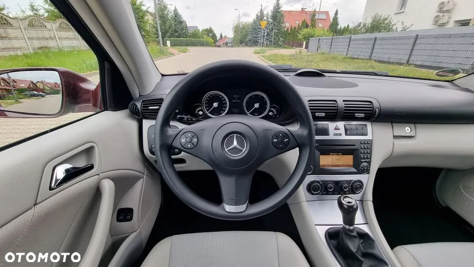Mercedes-Benz CLC - 11