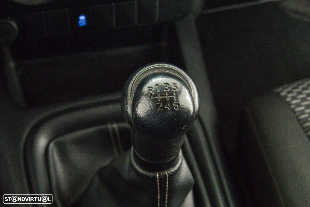 Toyota Hilux 2.4 D-4D 4X2 Cabine Extra 3L - 39